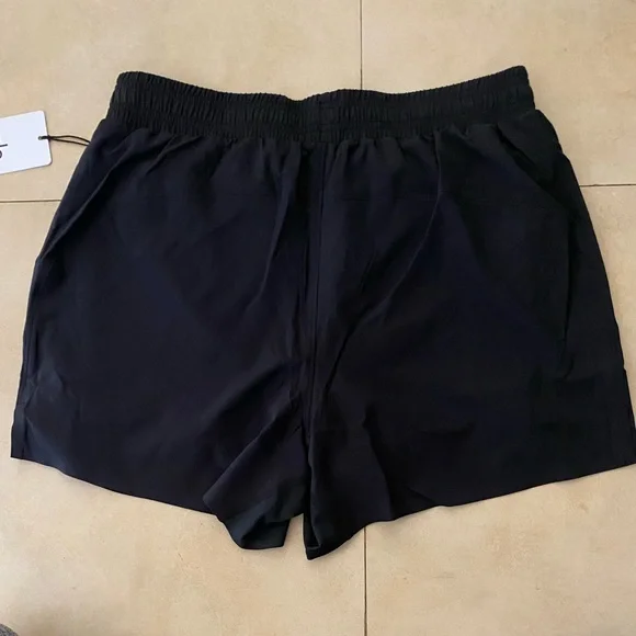 SOLD ALO Yoga Men’s “Adapt” 5” Inseam Short w/ Liner (S) *BESTSELLER* - Picture 10 of 13